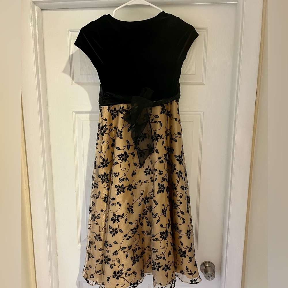 Child vintage dress, Rare Editions, gold sparkles, never wore